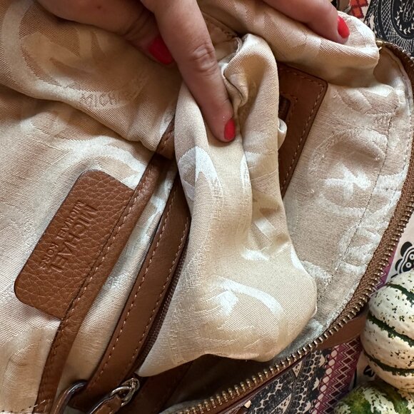 Michael Kors Brown Pebbled Leather Two Way Shoulder Crossbody Slouchy Bag, Fair - Picture 13 of 15